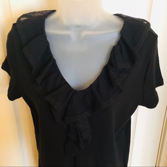 𝅺Ralph Lauren Chaps Black Top V Neck Lace Trimmed Ruffle Femme Summer Pullover - Picture 2 of 7